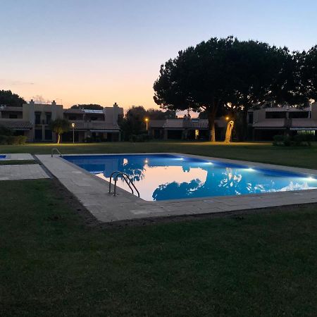 Casa De Ferias Com Piscina - Condominio Vilamouratenis Екстер'єр фото
