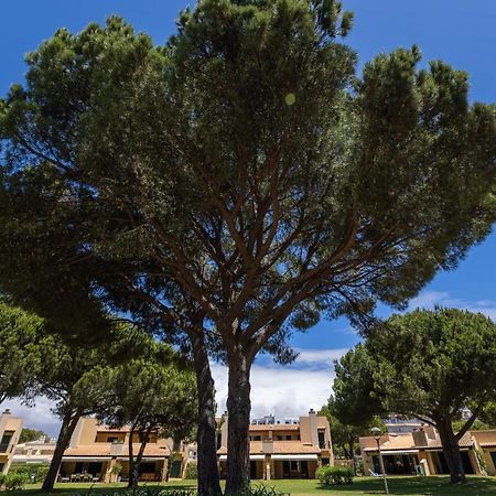 Casa De Ferias Com Piscina - Condominio Vilamouratenis Екстер'єр фото